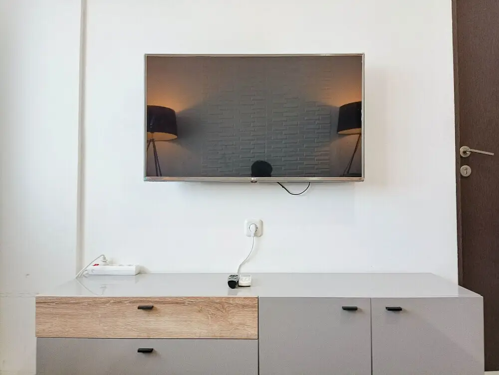 Макассар: Nice And Modern 2Br At Royal Makassar Apartment
