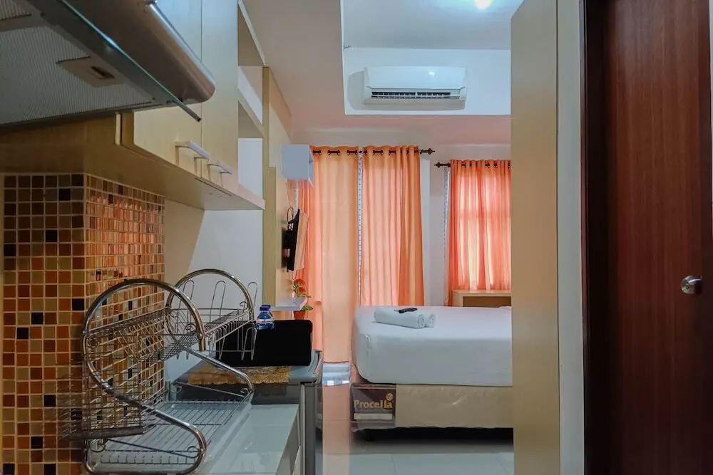 Макассар: Tranquil Studio At Vida View Makassar Apartment