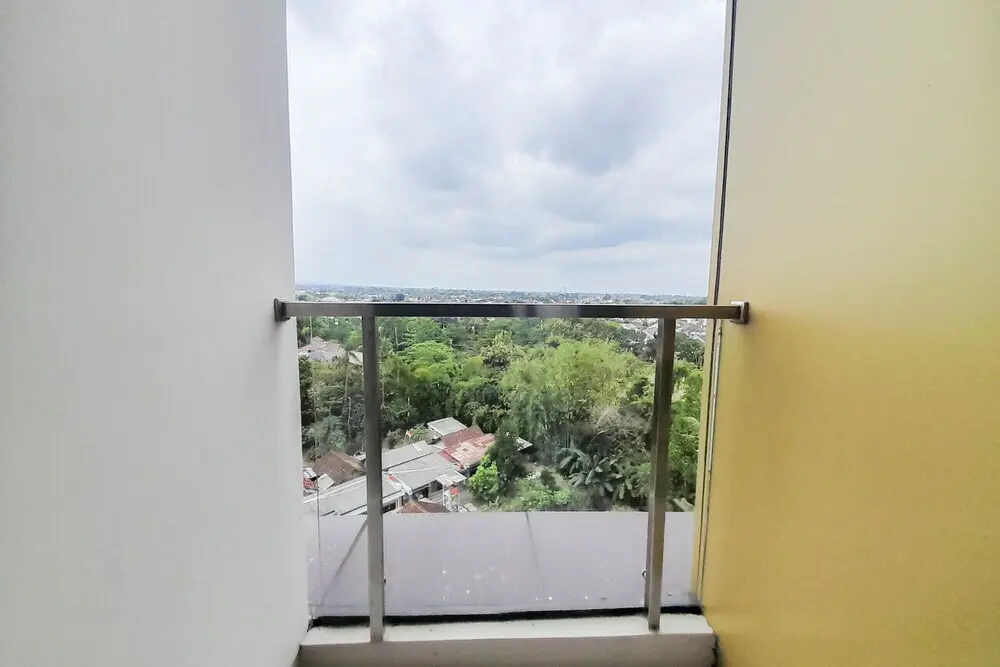 Ngaglik: Fancy And Nice 1Br At Patraland Amarta Apartment
