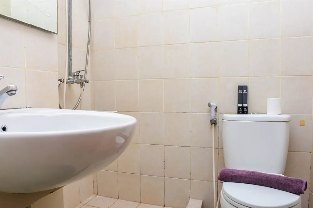 Джакарта: Nice And Homey 1Br At Maple Park Sunter Apartment