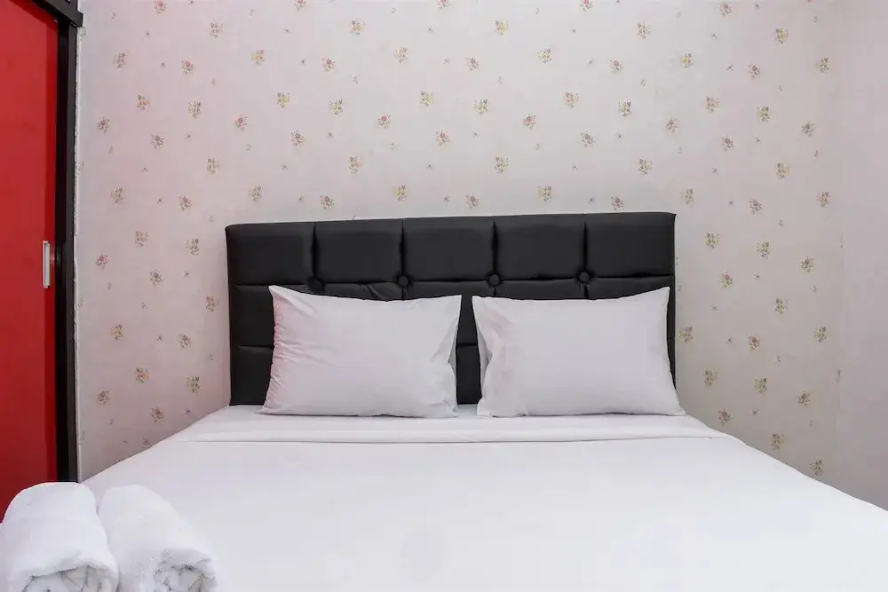 Джакарта: Nice And Homey 1Br At Maple Park Sunter Apartment