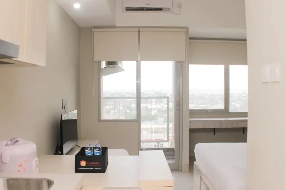 Бекаси: Nice Studio At Gateway Park Lrt City Bekasi Apartment