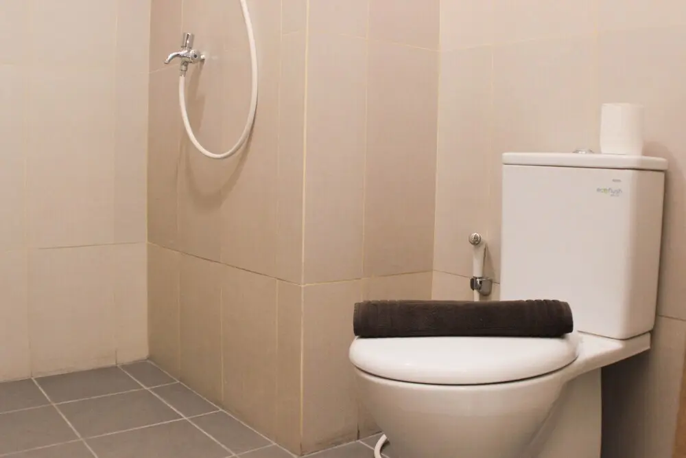 Бекаси: Nice Studio At Gateway Park Lrt City Bekasi Apartment