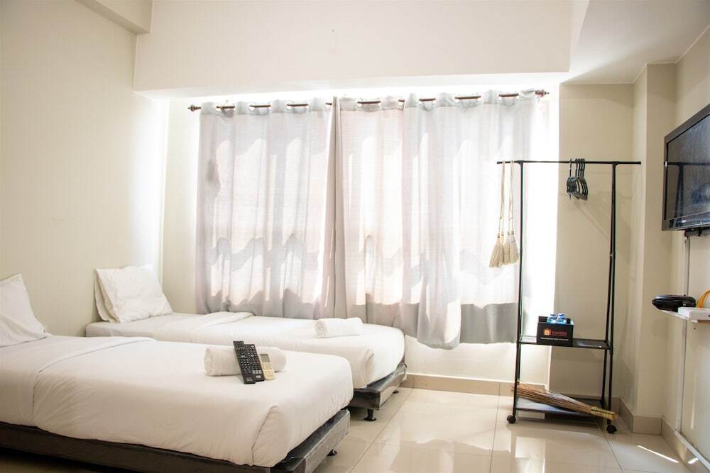 Бекаси: Lavish Studio At Springlake Summarecon Apartment