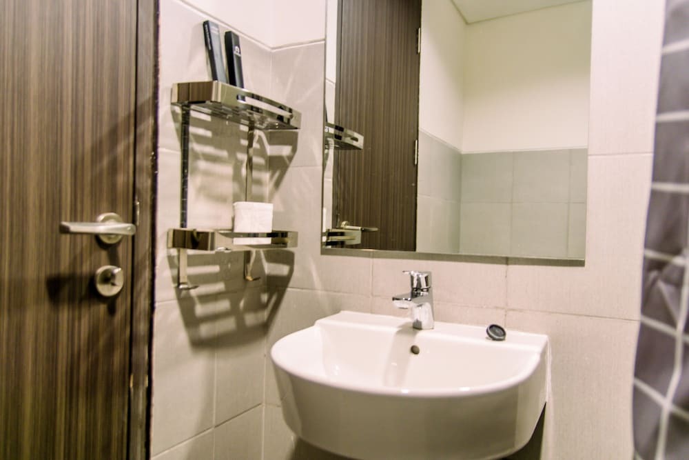 Южный Тангеранг: Comfort And Best Choice 2Br At Bintaro Icon Apartment