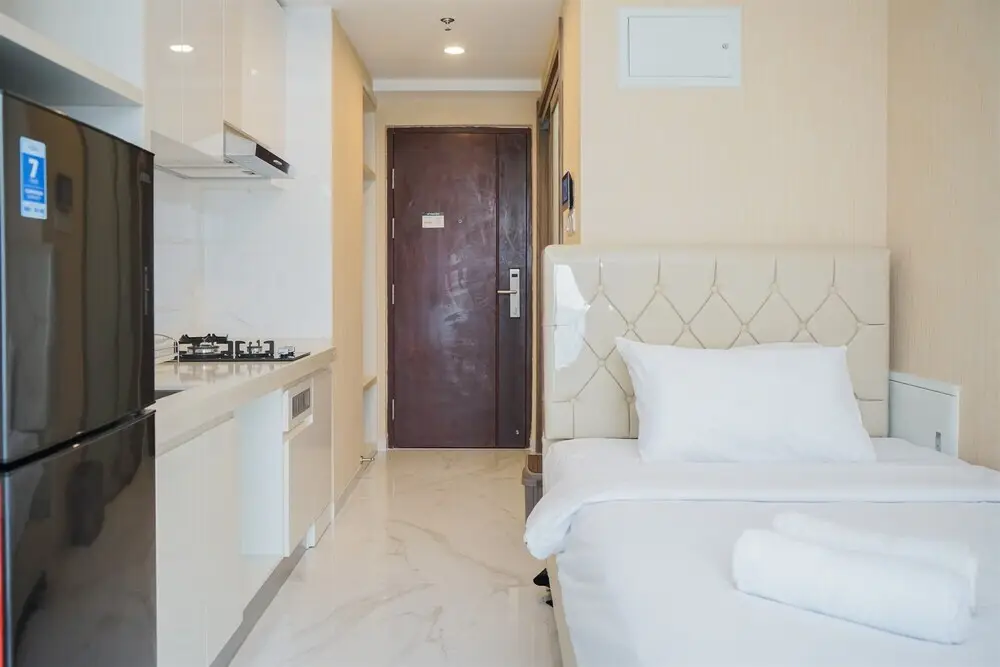 Legok: Well Furnished Studio Apartment Sky House Bsd