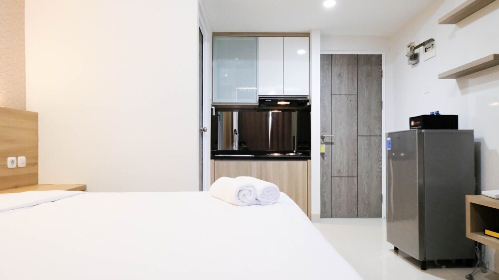 Сурабая: Best Choice And Compact Studio At Apartment Taman Melati Surabaya
