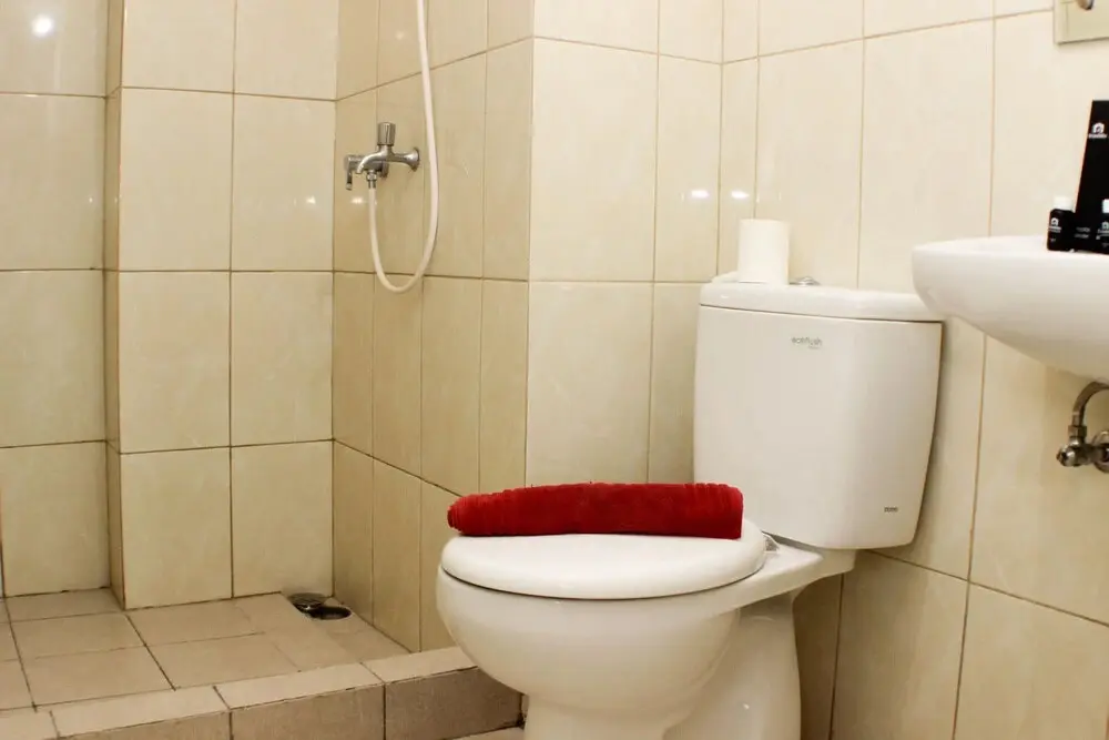 Бекаси: Warm And Tranquil 2Br At Springlake Summarecon Bekasi Apartment