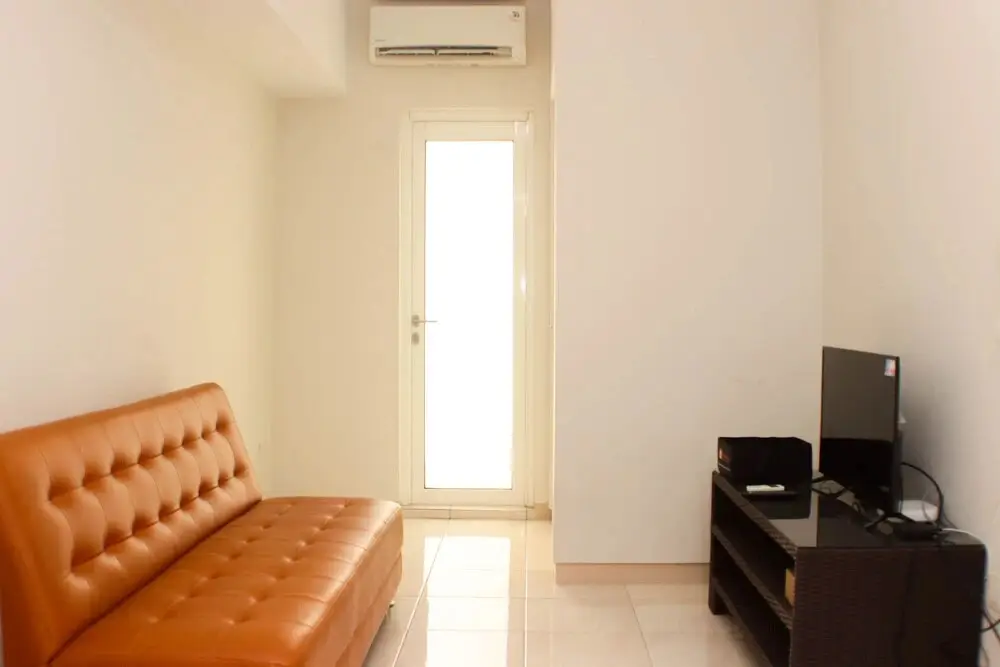 Бекаси: Warm And Tranquil 2Br At Springlake Summarecon Bekasi Apartment