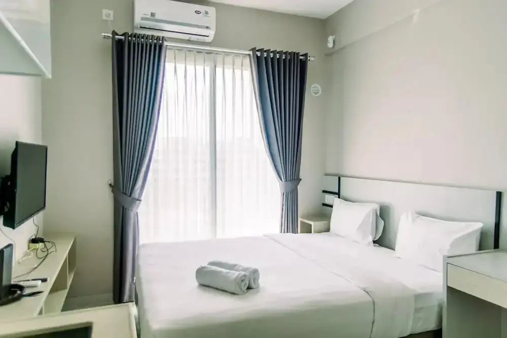 Legok: Nice And Fancy Studio Room At Sky House Bsd Apartment