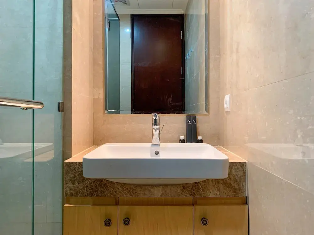 Джакарта: Nice And Homey 2Br At Menteng Park Apartment