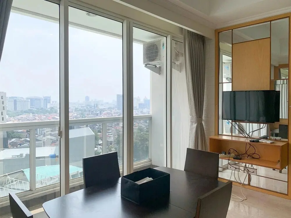 Джакарта: Nice And Homey 2Br At Menteng Park Apartment