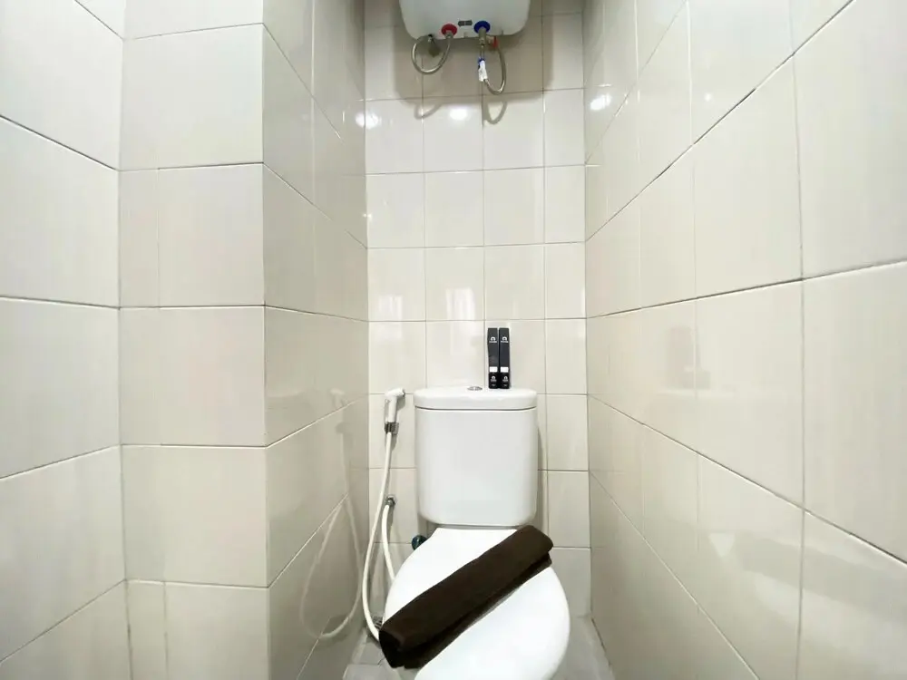 Бандунг: Cozy And Spacious Studio Room At Mekarwangi Square Apartment