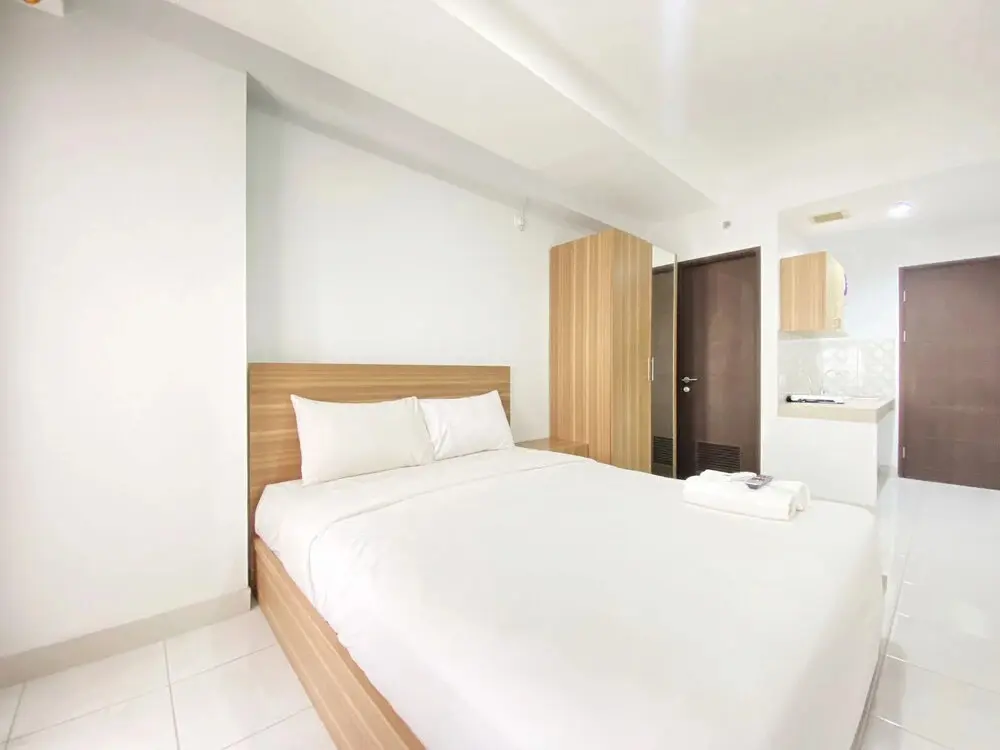 Бандунг: Cozy And Spacious Studio Room At Mekarwangi Square Apartment