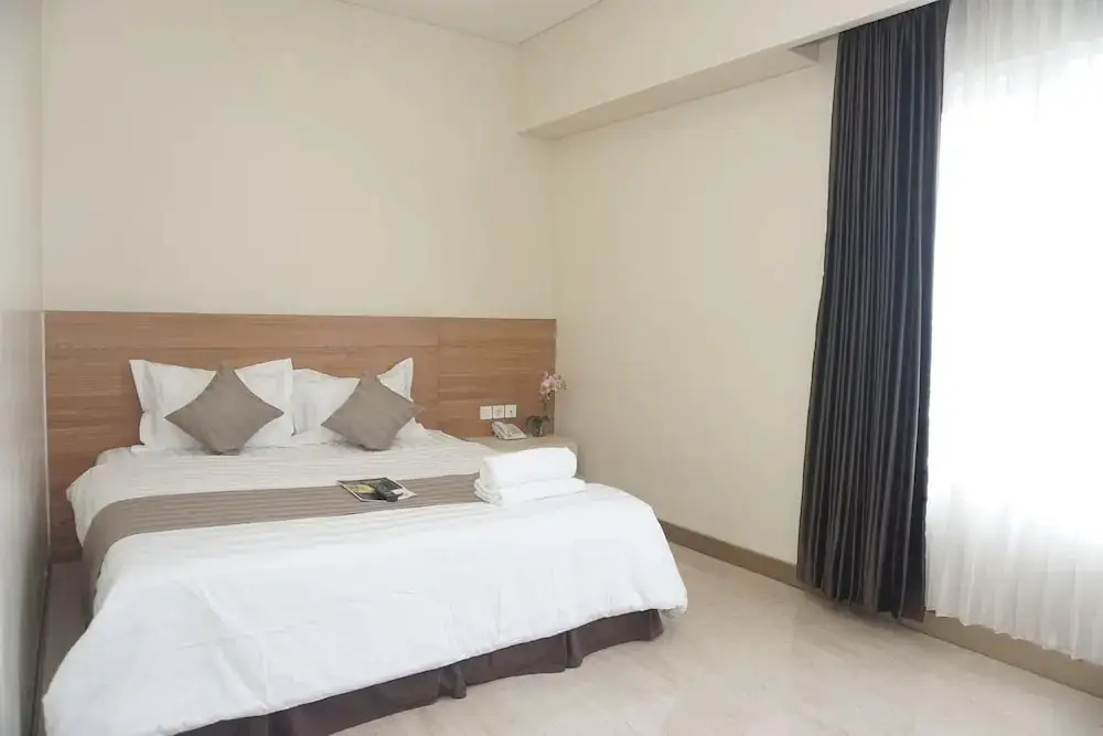 Сурабая: Cahaya 3 Hotel Near Juanda Airport
