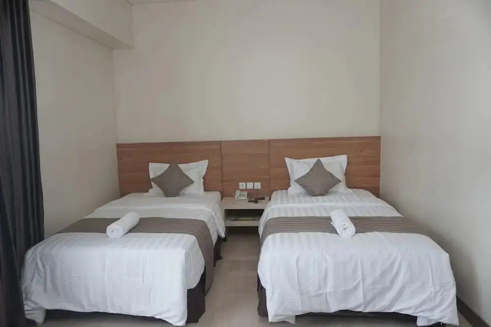 Сурабая: Cahaya 3 Hotel Near Juanda Airport