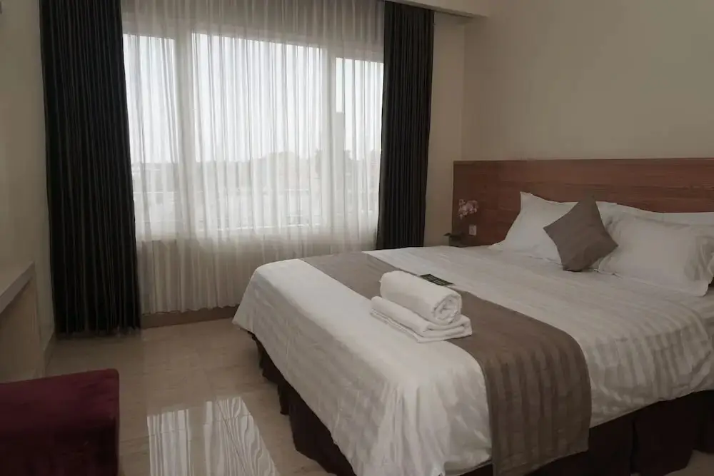 Сурабая: Cahaya 3 Hotel Near Juanda Airport
