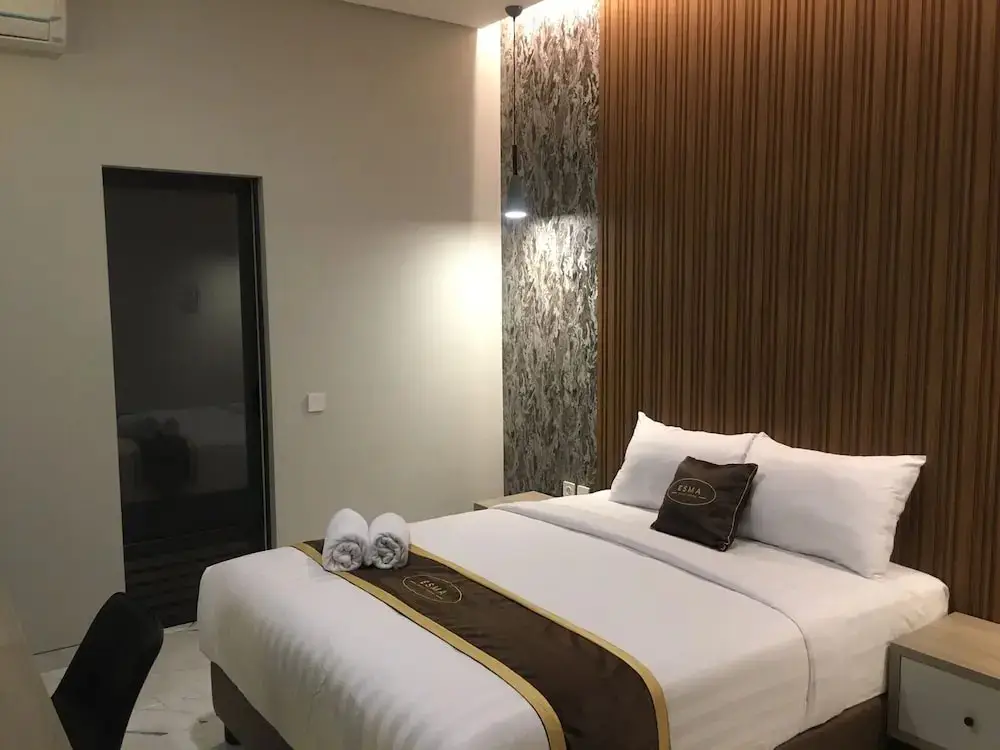 Маланг: Esma Family GuestHouse