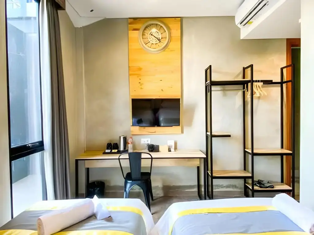 Маджаленгка: Summerville Hotel & Coffee Shop