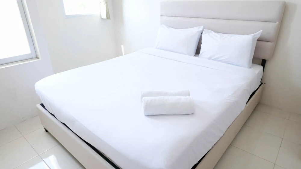 Сурабая: Best Deal And Comfy Studio At Puncak Kertajaya Apartment