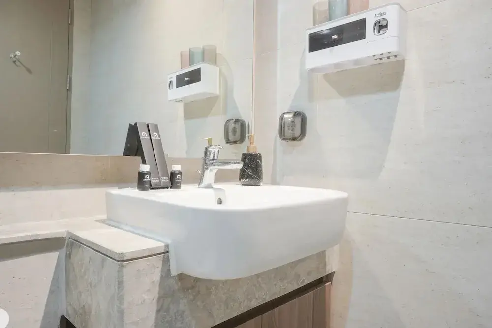 Джакарта: Elegant And Comfort Stay 1Br At Gold Coast Apartment