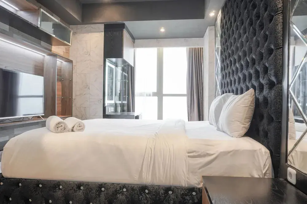 Джакарта: Elegant And Comfort Stay 1Br At Gold Coast Apartment