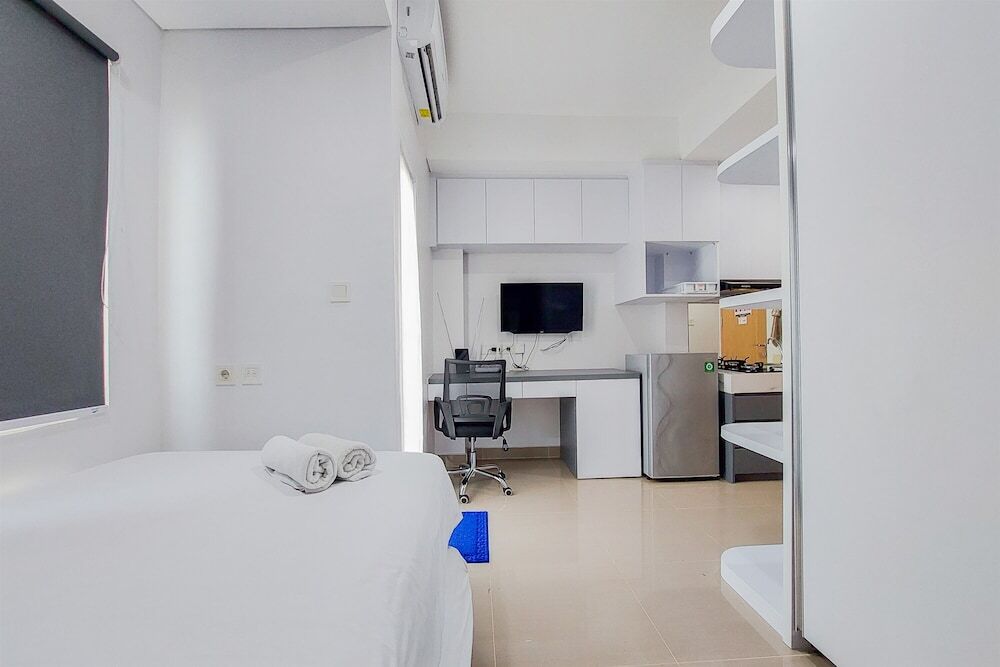 Legok: Cozy Style And Comfort Studio Room Apartment At B Residence