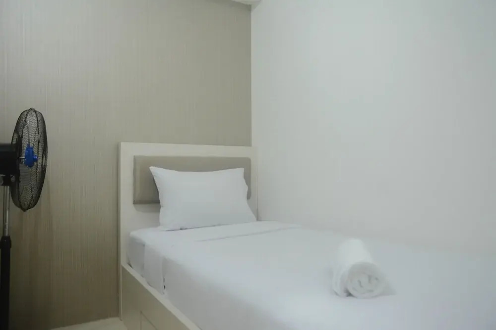 Джакарта: Comfort Living 2Br Room At Bassura City Apartment
