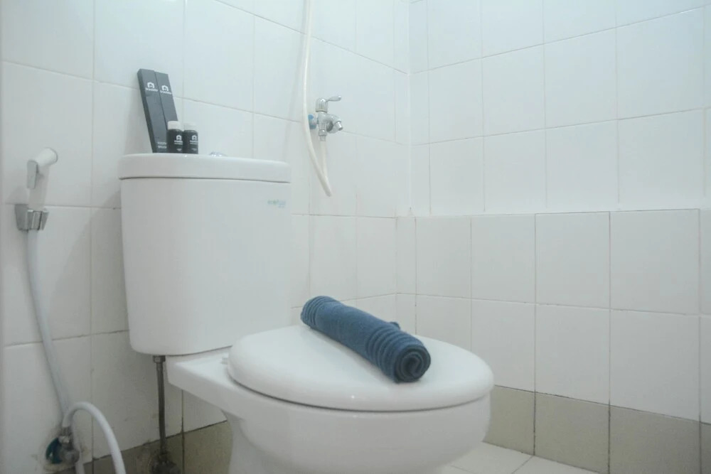 Джакарта: Comfort Living 2Br Room At Bassura City Apartment