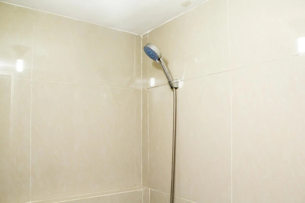 Джакарта: Comfort 2Br @ Bassura City Apartment