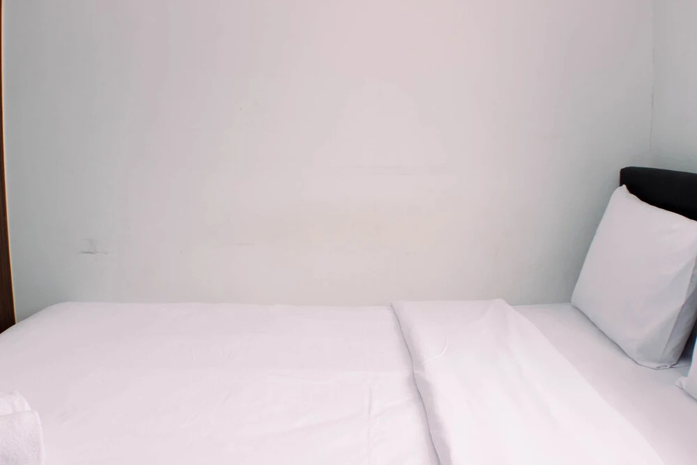 Чикаранг: Warm And Simply Studio Room At Azalea Suites Apartment
