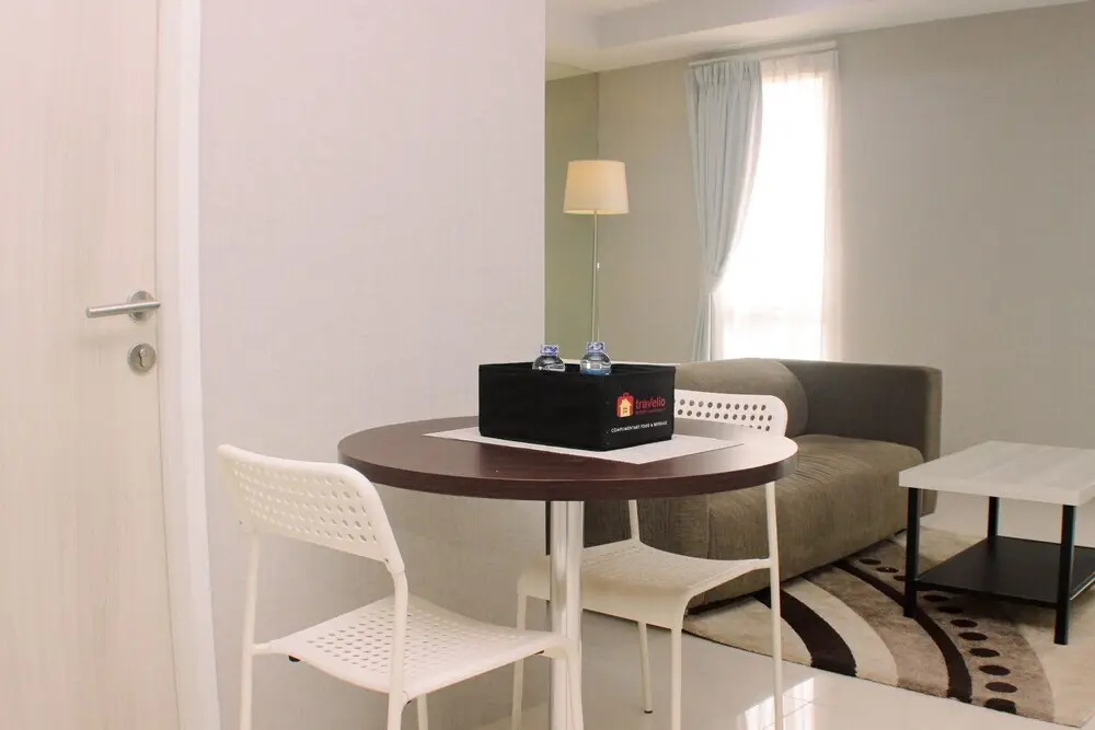 Чикаранг: Spacious And Cozy Studio Room At Azalea Suites Apartment