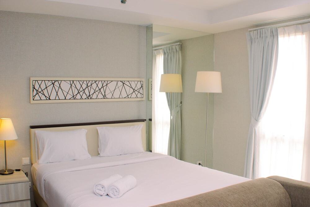 Чикаранг: Spacious And Cozy Studio Room At Azalea Suites Apartment