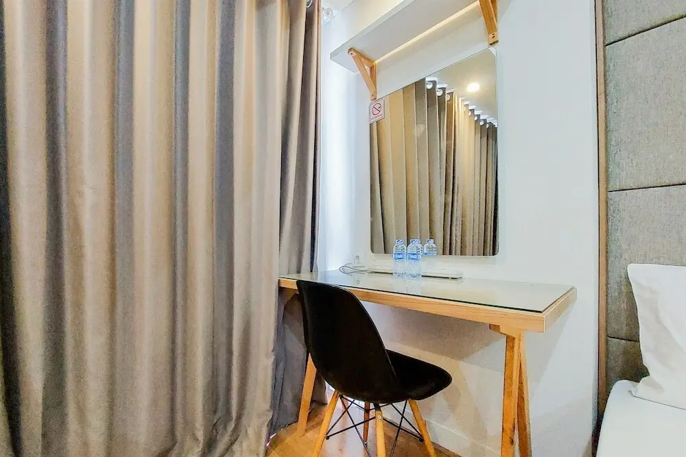 Южный Тангеранг: Simply And Well Furnished Studio At Casa De Parco Apartment