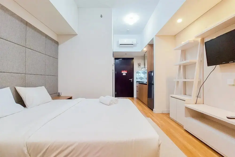 Южный Тангеранг: Simply And Well Furnished Studio At Casa De Parco Apartment