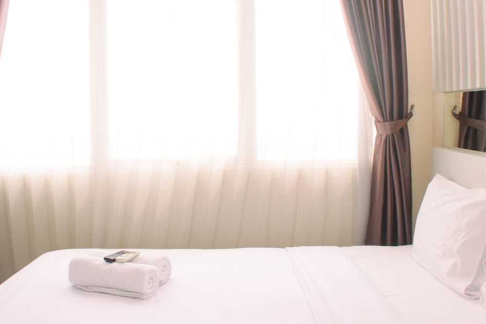 Cozy And Comfort Living 1Br At Oasis Cikarang Apartment — фото 1