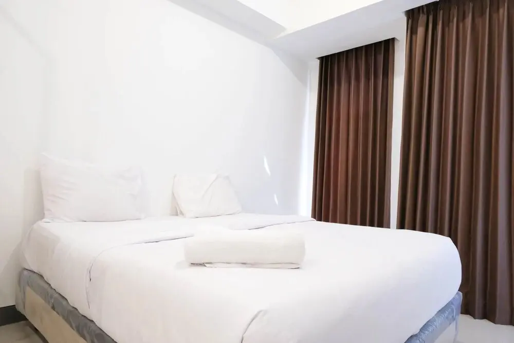 Сурабая: Cozy Stay Studio Apartment With Access To Mall At Supermall Mansion