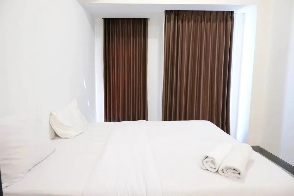 Сурабая: Cozy Stay Studio Apartment With Access To Mall At Supermall Mansion