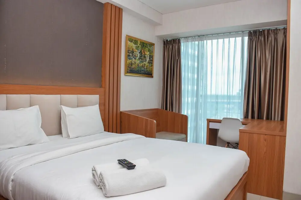 Бекаси: Homey 1Br With Living Room At Grand Kamala Lagoon Apartment