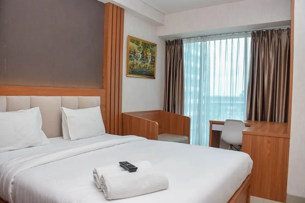 Бекаси: Homey 1Br With Living Room At Grand Kamala Lagoon Apartment