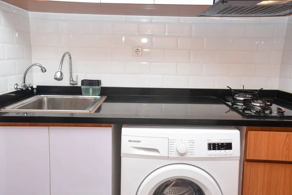 Бекаси: Homey 1Br With Living Room At Grand Kamala Lagoon Apartment