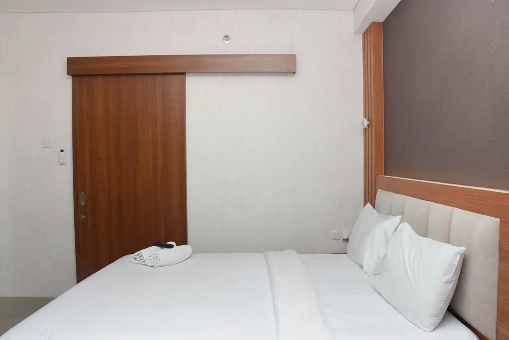 Бекаси: Homey 1Br With Living Room At Grand Kamala Lagoon Apartment