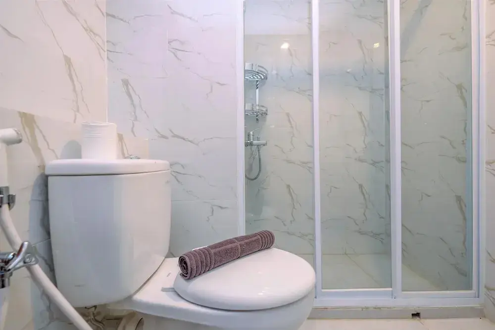 Бекаси: Cozy And Great Choice Studio At Grand Kamala Lagoon Apartment