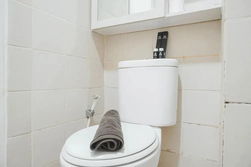 Джакарта: Comfy And Nice 1Br At Belmont Residence Puri Apartment