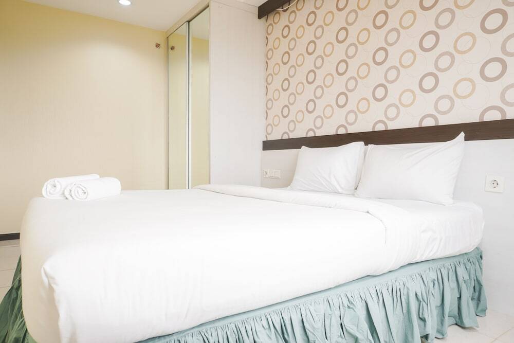 Джакарта: Comfy And Nice 1Br At Belmont Residence Puri Apartment