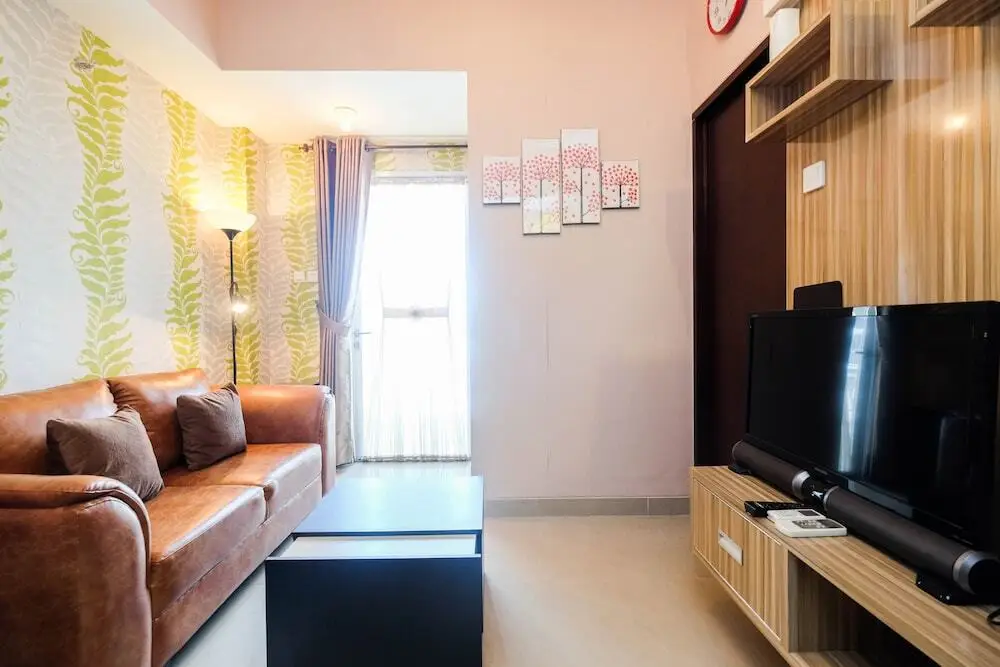 Чикаранг: Cozy 1Br Apartment With Workspace At Mustika Golf Residence