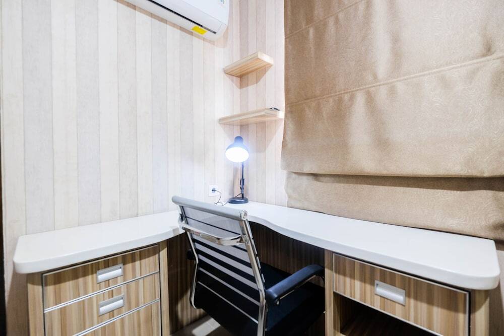 Чикаранг: Cozy 1Br Apartment With Workspace At Mustika Golf Residence