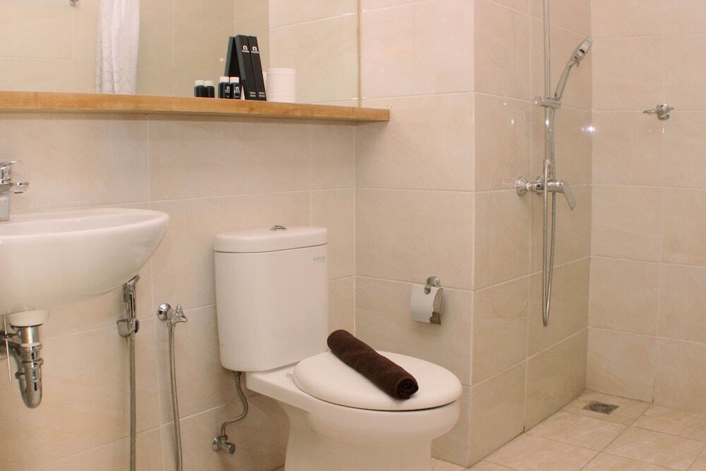 Чикаранг: Stunning And Comfortable 1Br Apartment Mustika Golf Residence