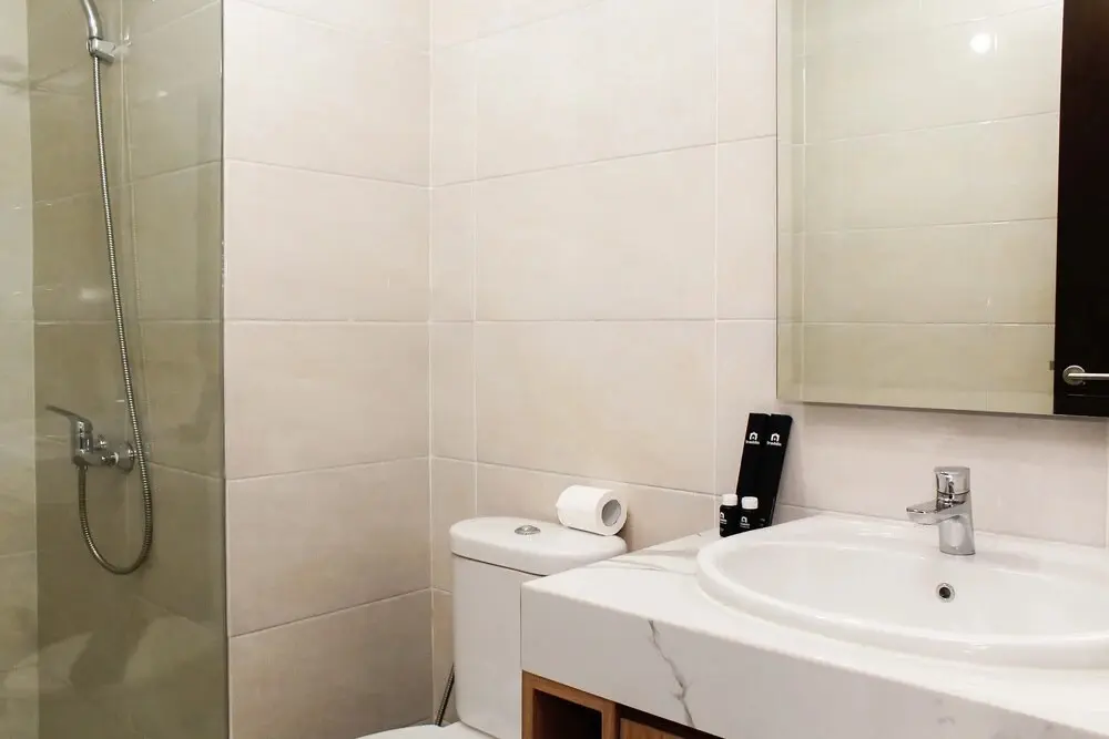 Чикаранг: Stunning 1Br Apartment At Mustika Golf Residence