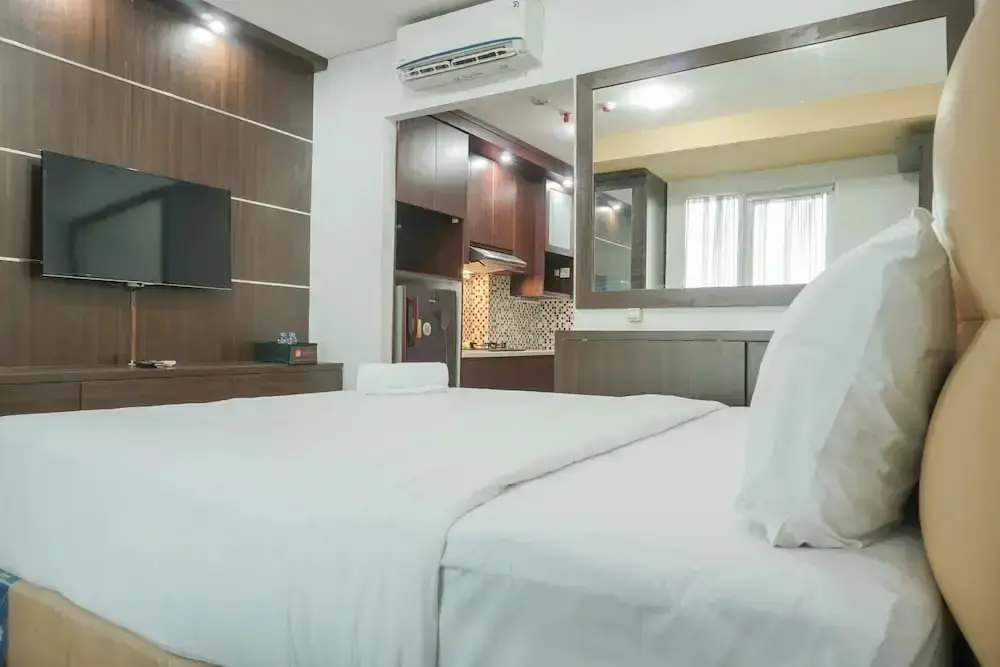 Джакарта: Cozy Studio Apartment At Woodland Park Residence